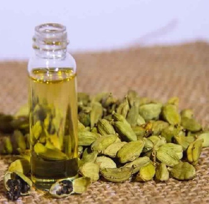 فروش صادراتی اسانس خوراکی هل طبیعی گرید + A