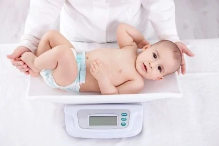 ترازو نوزادکش پزشکی با دقت میلی‌گرمی