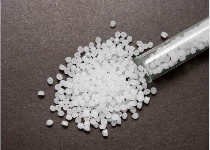 خرید گرانول pvc سفید شفاف برای صنایع بهداشتی + قیمت استثنایی