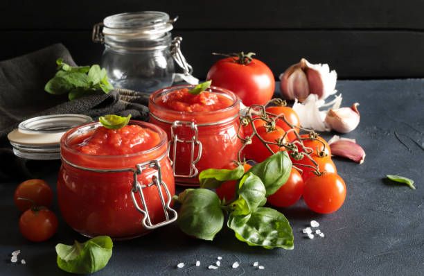 تصویر 2 از رب گوجه فرنگی تبرک ۸۰۰ گرمی مناسب نگهداری طولانی مدت