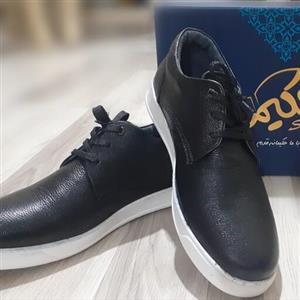 تصویر 1 از کفش چرم چلسی مدل کلاسیک با رویه نرم و قالب استاندارد