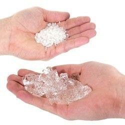 خرید سوپر جاذب خاک + سبز تر شدن باغ و زمین کشاورزی شما