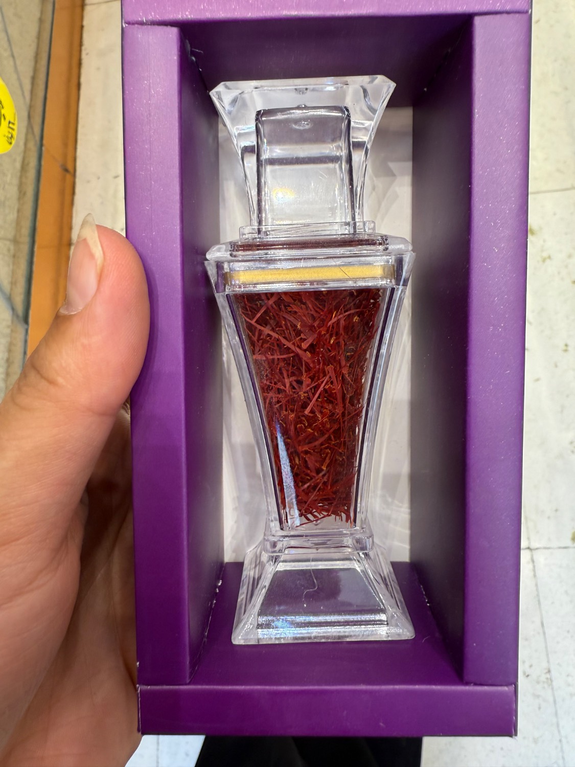 فروش اینترنتی زعفران نگین صادراتی یک مثقالی + تضمین کیفیت