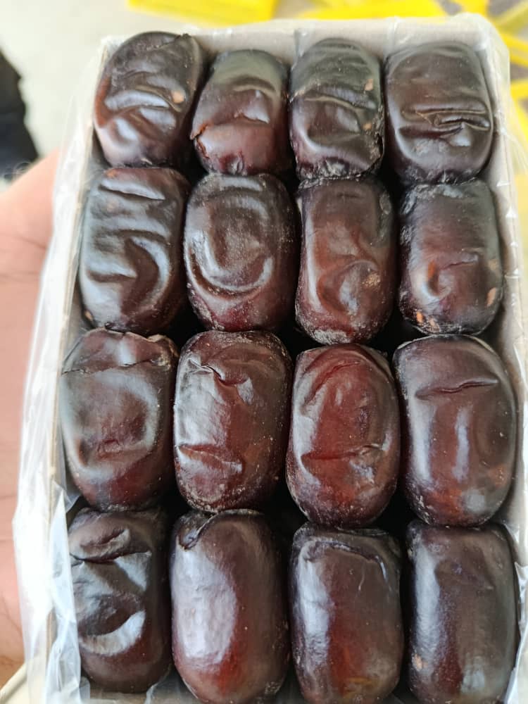 خرمای مضافتی مادر کارتن  ۸۰۰ گرم بم