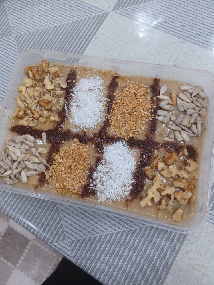 بهترین قیمت + فروش رنگینک خرما با مغز گردو