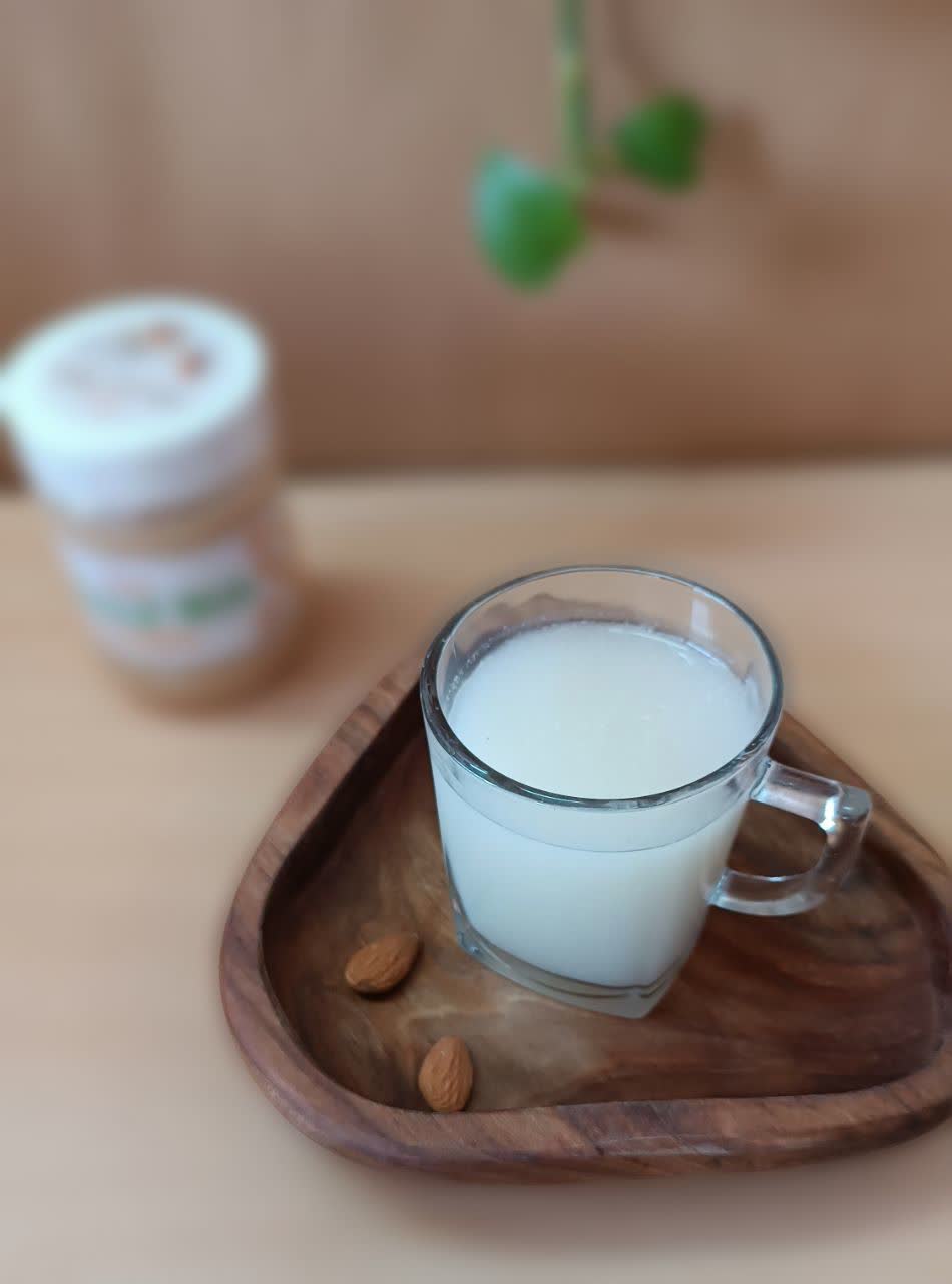 شیر بادام نیمه آماده اعلا 400 گرمی + خرید