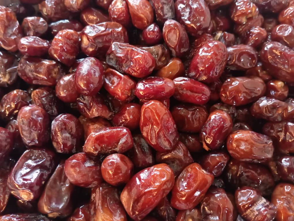 فروش خرمای کلوته تازه روغن زده جیرفت صادراتی + فروش عمده