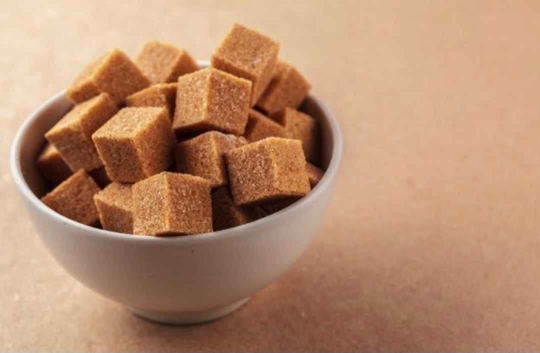 قیمت خرید قند قهوه ای گل محمدی اعلا