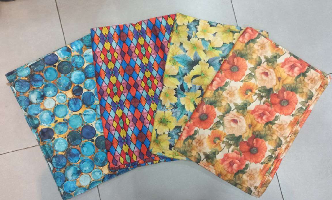 قیمت عمده و کف بازار و و به صرفه روبالشتی مخمل پورشه لبه دار  ابعاد : 50×70