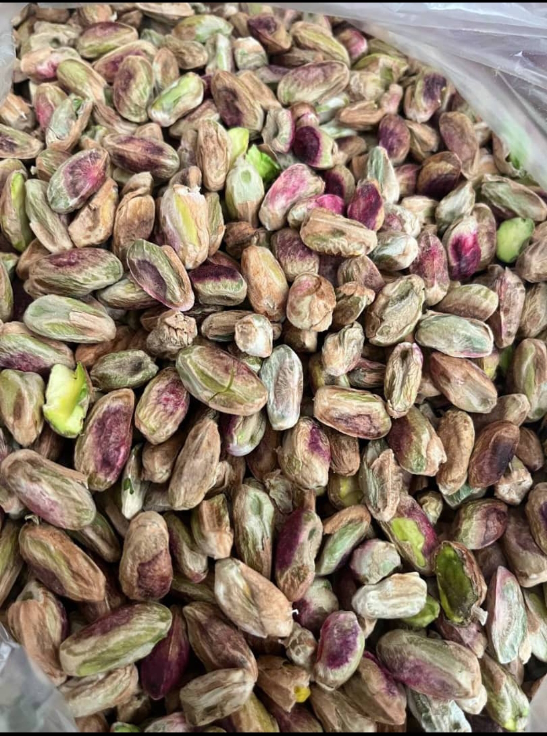 مغز پسته احمد آقایی صادراتی + خرید