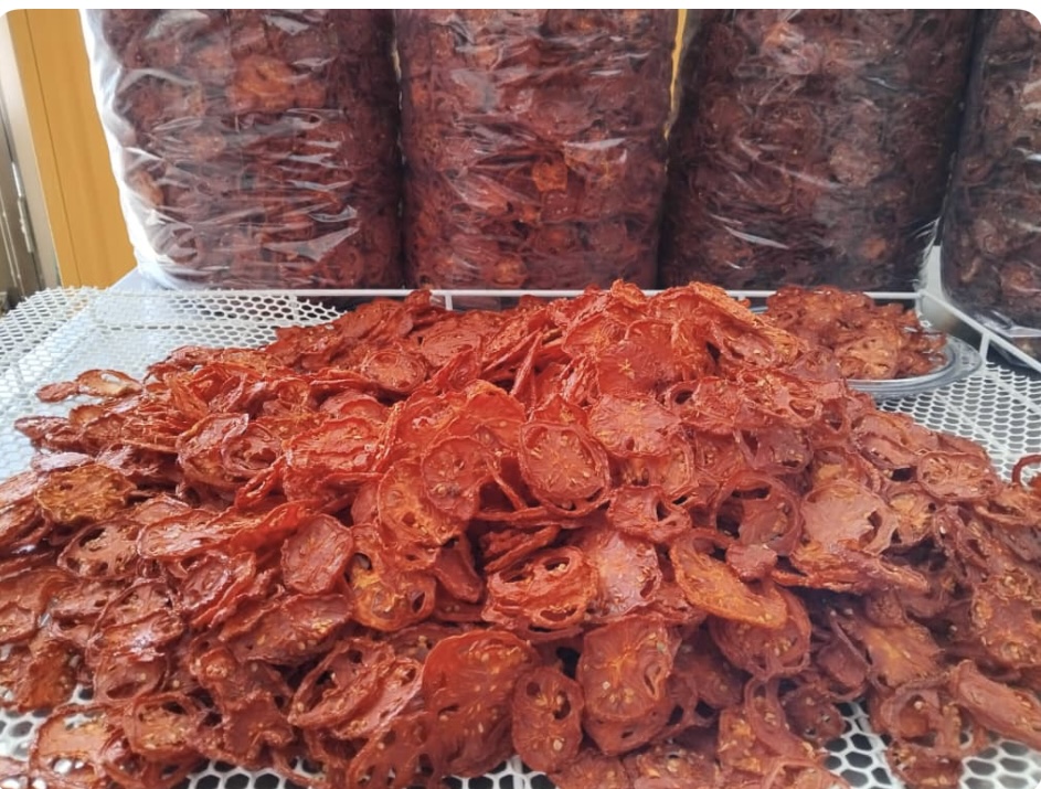 خرید عمده و جزئی شگفت انگیز گوجه خشک