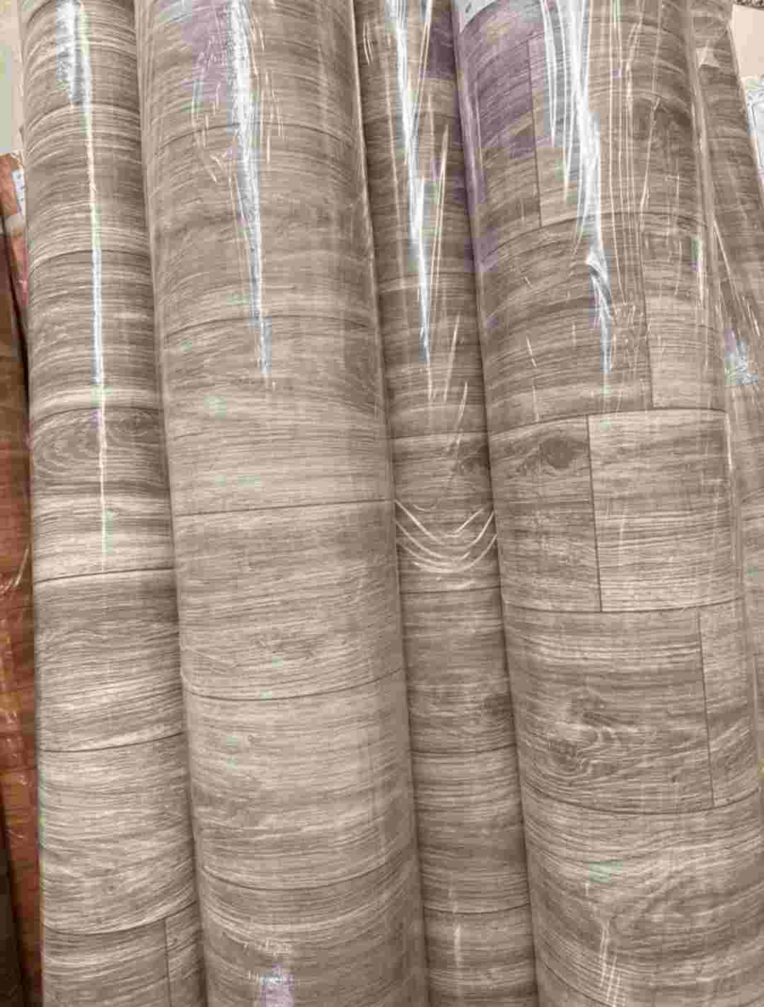 تصویر 1 از کفپوش طرح سنگ مناسب محیط‌ های اداری و تجاری