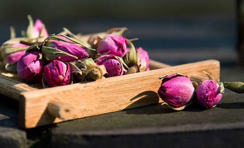 قیمت غنچه گل محمدی از تامین دسته اول