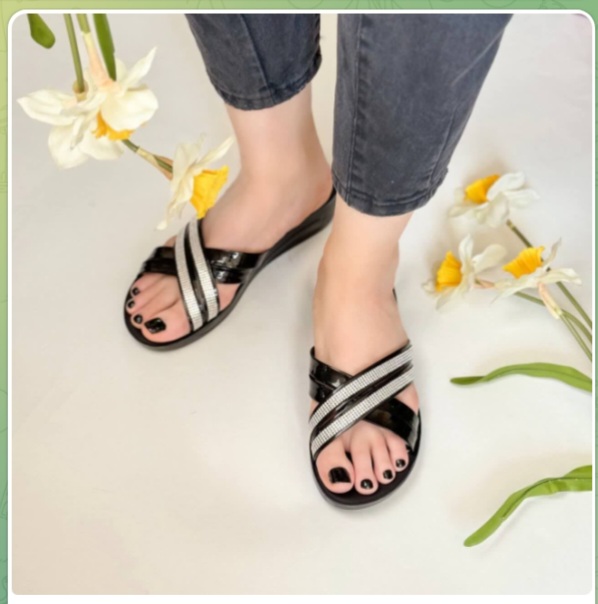 صندل بنددار زنانه مدل الماس