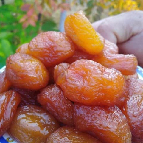 خرید و قیمت آلو بخارا خشک محلی + فروش عمده