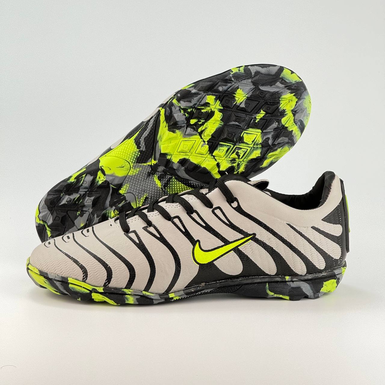 فروش کفش چمن مصنوعی نایک امباپه