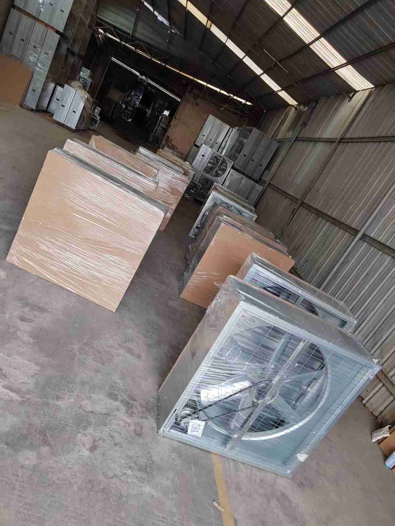 خرید عمده انواع فن هواکش آکسیال در مدل های مختلف + فروش استثنایی