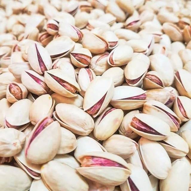 بهترین قیمت پسته احمد آقایی + عمده فروشی