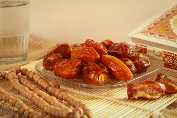 قیمت خرید خرما زاهدی تازه بوشهر عمده به صرفه و ارزان