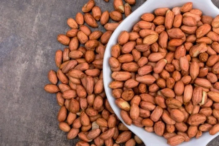 بادام زمینی مرغوب آستانه قیمت