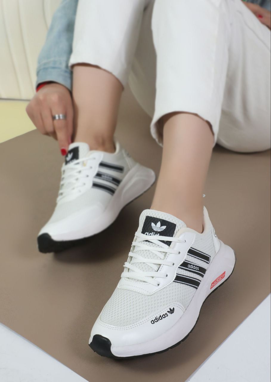 تصویر 1 از خرید کفش ورزشی درجه یک