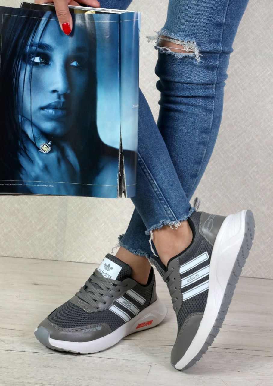 تصویر 2 از خرید کفش ورزشی درجه یک