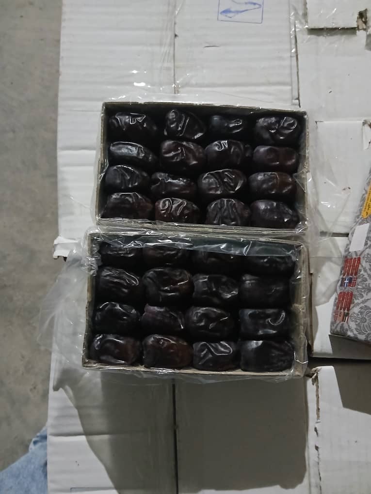 خرید عمده خرما مضافتی