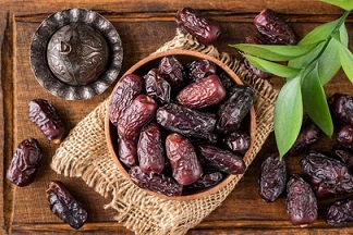 قیمت خرما پیارم صادراتی + فروش آنلاین
