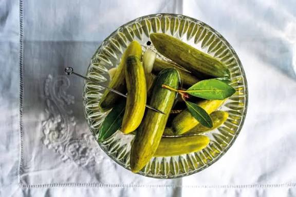 قیمت فروش عمده + خیارشور نول دبه ای