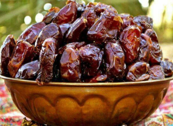 خرید خرما کبکاب درجه یک و گوشتی باکیفیت