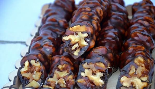 خرید و قیمت مسقطی انجیر با مغز گردو فروش ویژه