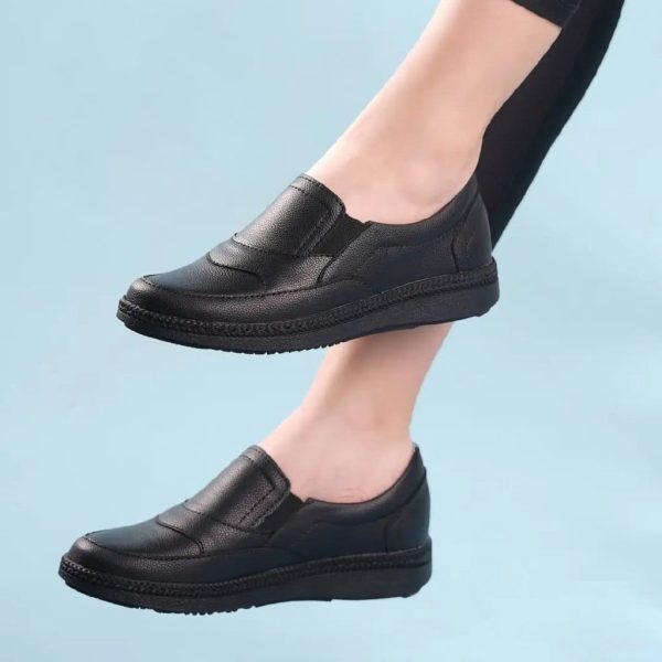 فروش انواع کفش های زنانه چرم قیمت فوق العاده درب کارخانه