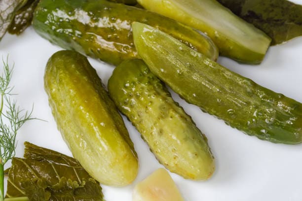 قیمت خیارشور خانگی ترد + خرید باور نکردنی