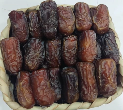 قیمت خرید خرما پیارم درشت + فروش ویژه