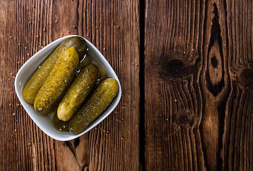 خرید و قیمت خیارشور سرکه ای بازاری + فروش عمده