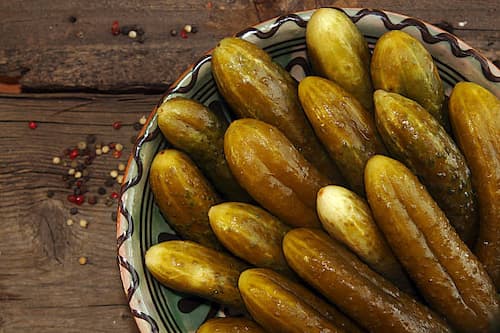 خرید خیار شور درشت + قیمت فروش استثنایی