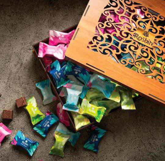 فروش عمده شکلات کادویی برند رزبین رعنا کیفیت عالی + بسته‌ بندی زیبا