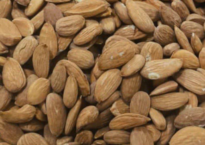 فروش و قیمت عمده مغز بادادم مینی مامایی 160 دانه