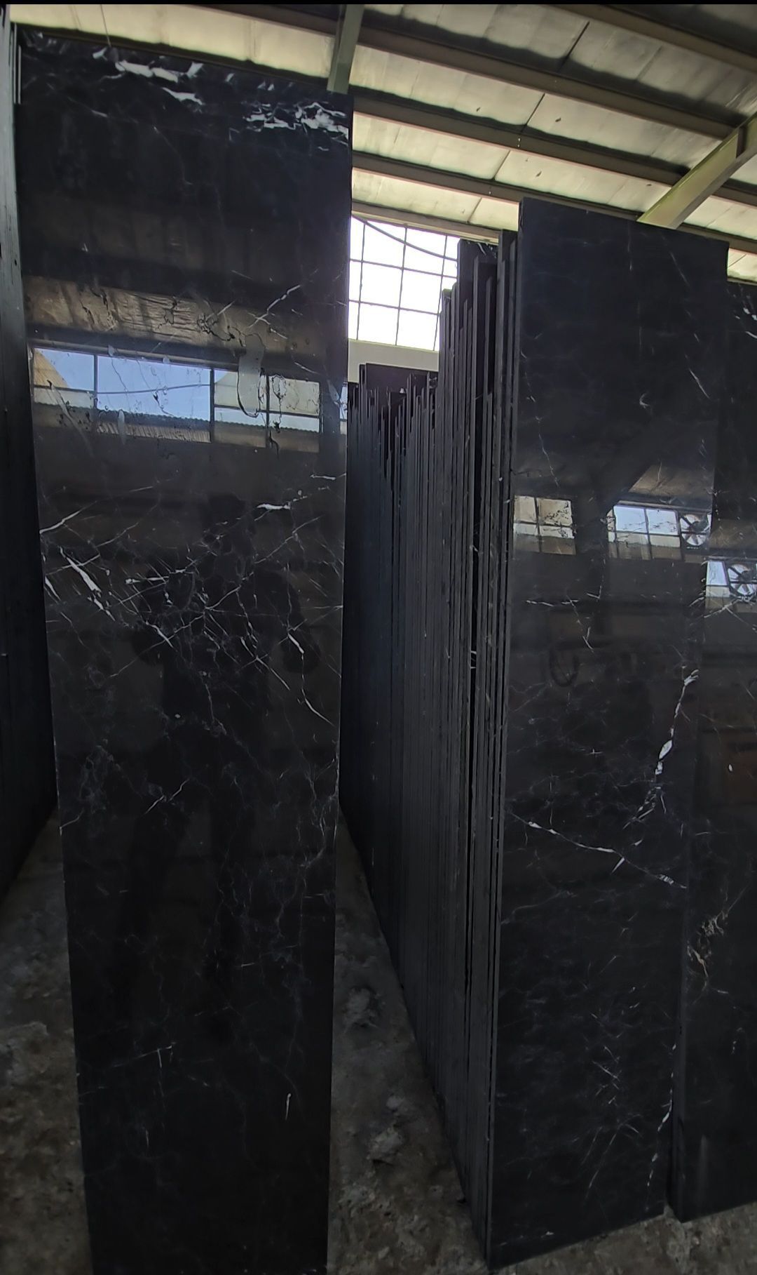 تصویر 1 از سنگ پله مشکی با قیمت مناسب  + فروش ویژه و عمده