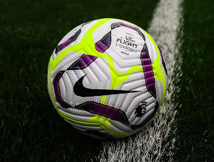 خرید توپ فوتبال + قیمت فروش استثنایی