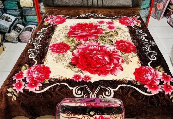 تصویر 4 از خرید و فروش پتو ضخیم شادیلون + قیمت عمده