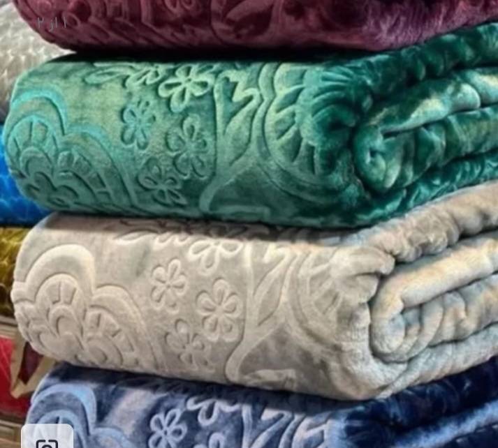 خرید پتو زمرد ساده گل برجسته با قیمت مناسب