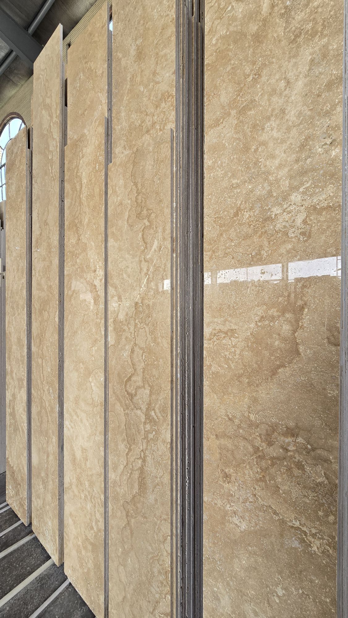 قیمت سنگ تراورتن عسلی + پخش تولیدی عمده کارخانه