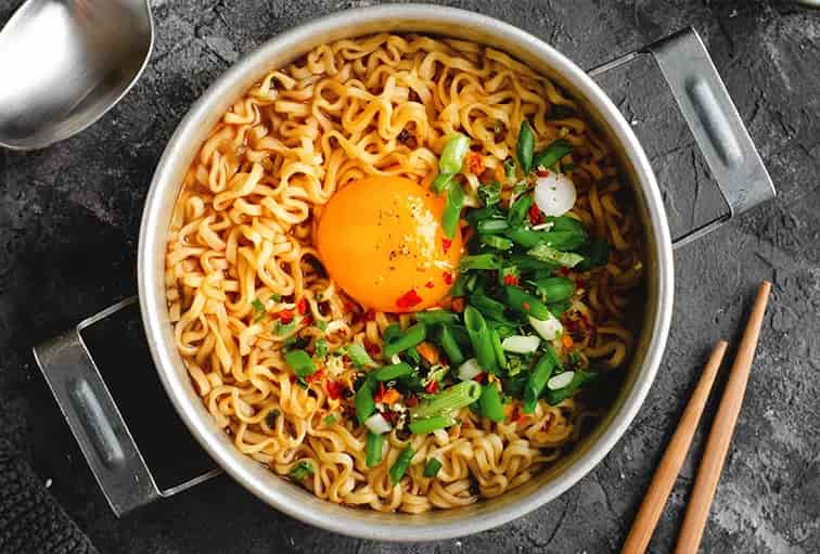 خرید نودل مرغ و پیاز و قیمت فروش استثنایی