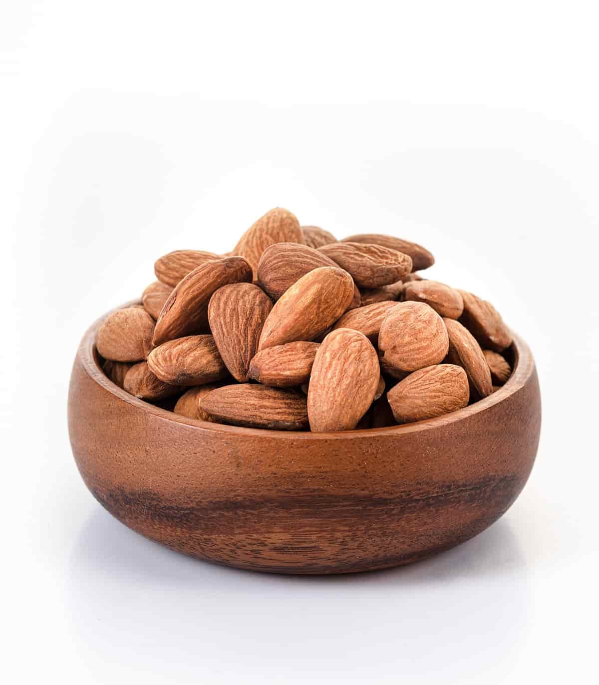 بهترین بادام درختی خام + قیمت خرید عالی
