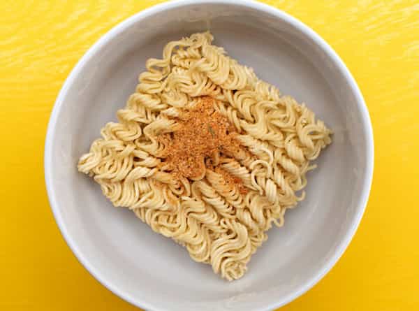 خرید و قیمت نودل با چاشنی باربیکیو + فروش عمده