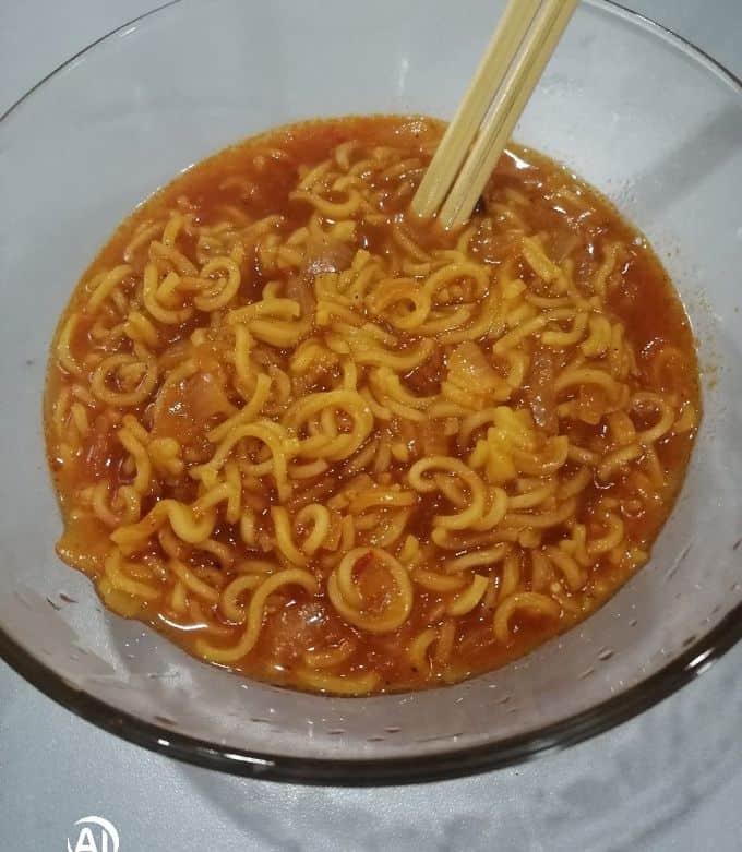 تصویر 1 از فروش نودل لیوانی خوش طعم + قیمت خرید به صرفه
