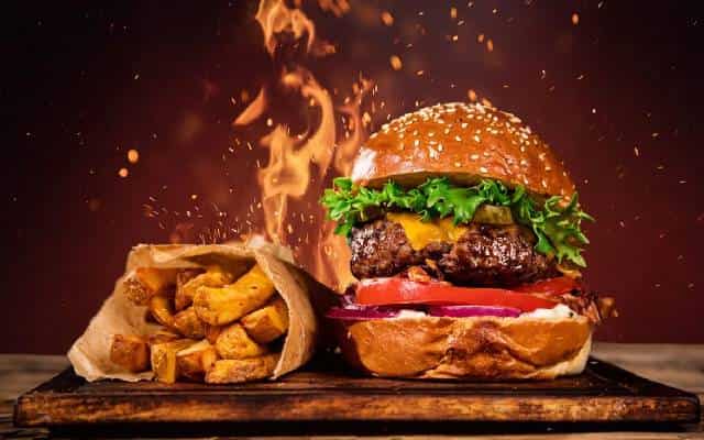 تصویر 4 از خرید همبرگر ذغالی گوشت گوساله + قیمت فروش استثنایی