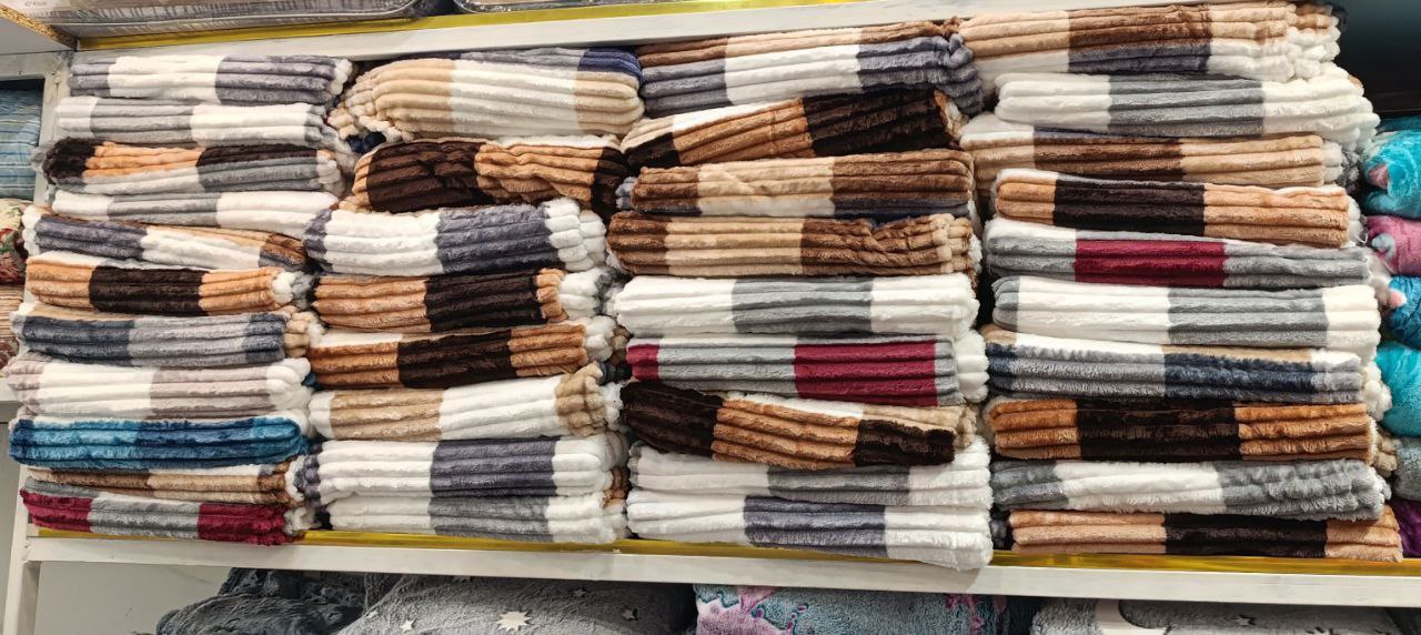 قیمت اقتصادی و به صرفه و با کیفیت پتو کرکره ای شطرنجی ابعاد یک نفره 160 * 220 + عمده