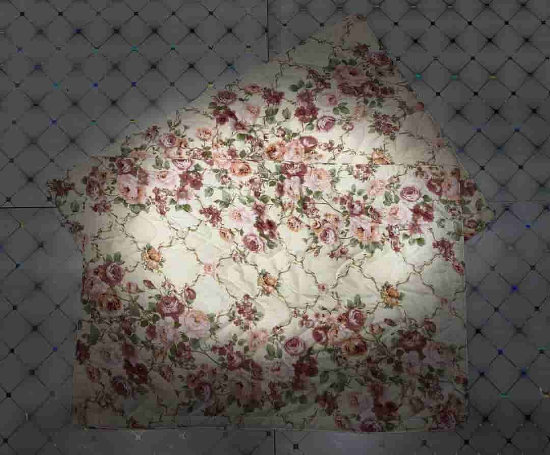 روبالشی پنبه دوزی شده نخی